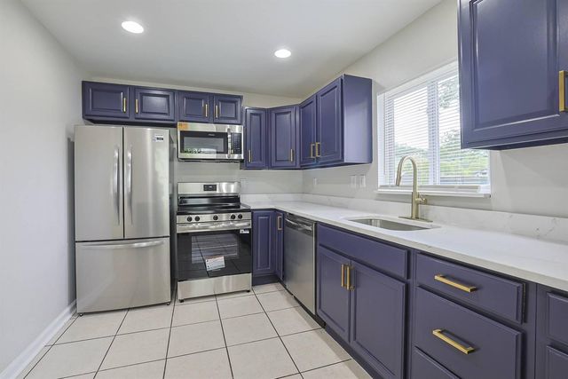 315 Adela Avenue, Ludlow, KY 41016
