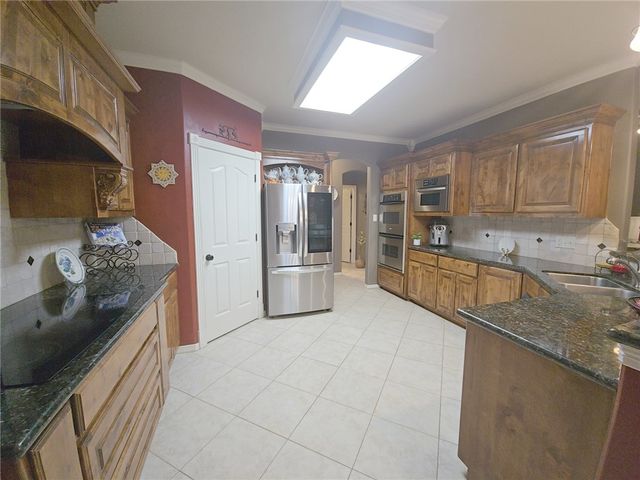 3712 Bridle Court, College Station, TX 77845