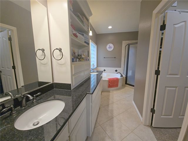 3712 Bridle Court, College Station, TX 77845