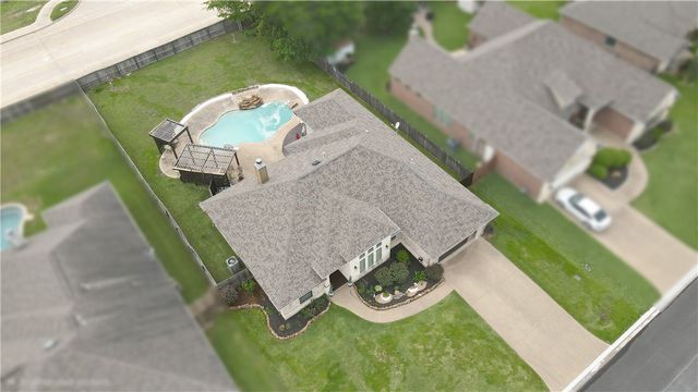 3712 Bridle Court, College Station, TX 77845
