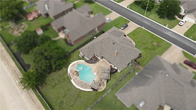 3712 Bridle Court, College Station, TX 77845