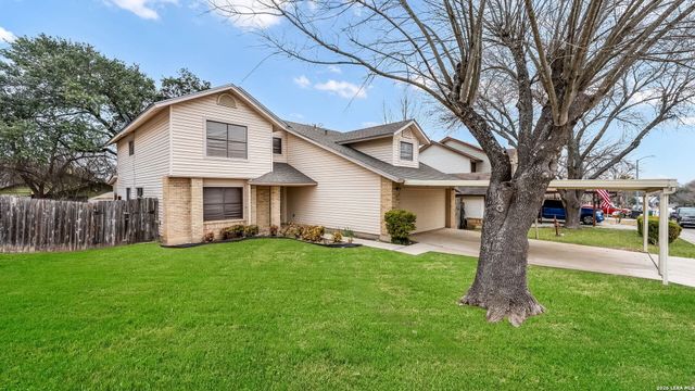 306 CYPRESSGARDEN DR, San Antonio, TX 78245