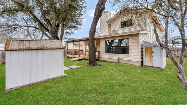 306 CYPRESSGARDEN DR, San Antonio, TX 78245