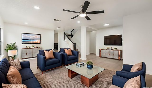 306 CYPRESSGARDEN DR, San Antonio, TX 78245