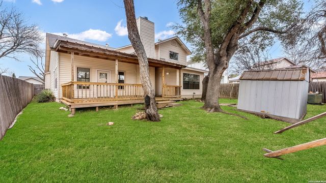 306 CYPRESSGARDEN DR, San Antonio, TX 78245