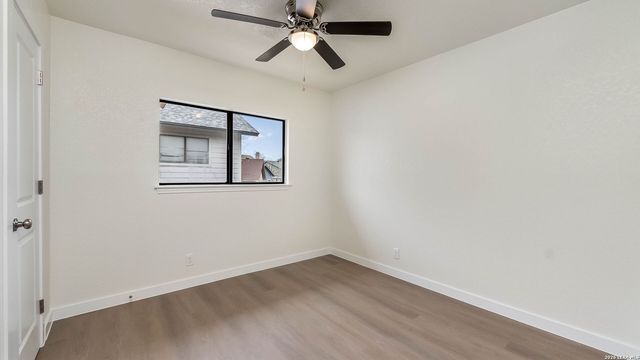 306 CYPRESSGARDEN DR, San Antonio, TX 78245