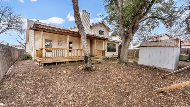 306 CYPRESSGARDEN DR, San Antonio, TX 78245