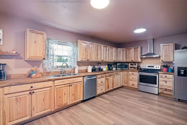 256 VZ County Road 2507, Canton, TX 75103