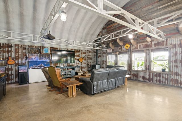 256 VZ County Road 2507, Canton, TX 75103
