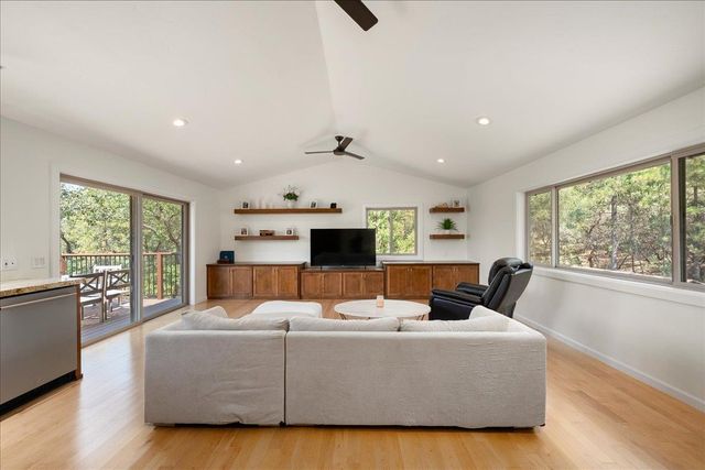 3560 Sugar View Rd, Meadow Vista, CA 95722