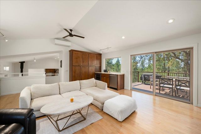 3560 Sugar View Rd, Meadow Vista, CA 95722