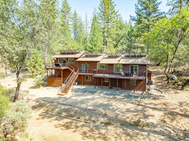 3560 Sugar View Rd, Meadow Vista, CA 95722
