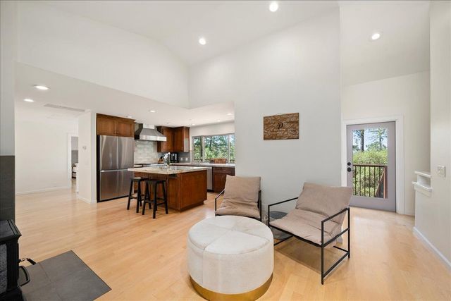 3560 Sugar View Rd, Meadow Vista, CA 95722