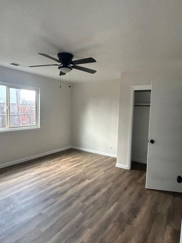 209 Locust St, Modesto, CA 95351