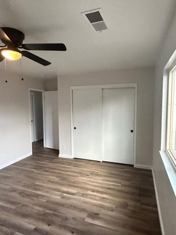 209 Locust St, Modesto, CA 95351