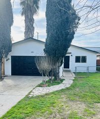 209 Locust St, Modesto, CA 95351