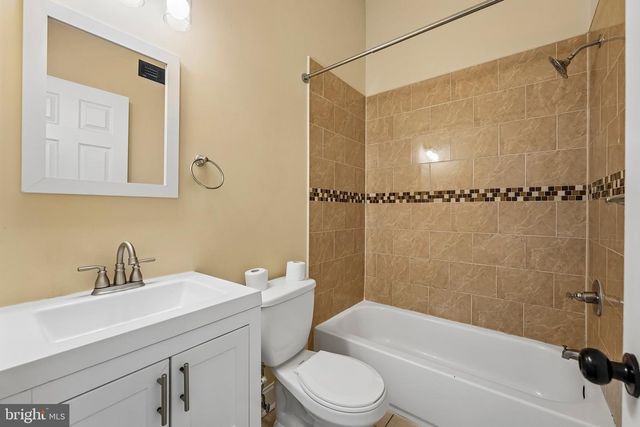 1315 N 19TH ST, Philadelphia, PA 19121