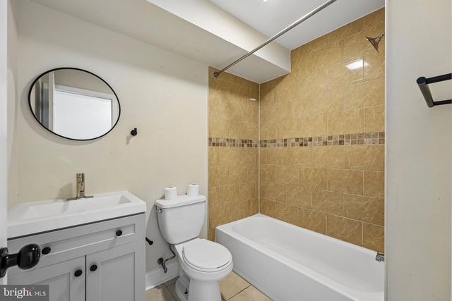 1315 N 19TH ST, Philadelphia, PA 19121