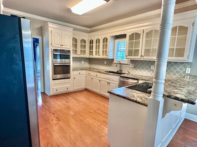 480 Mountain Oak Trail, Somerville, AL 35670