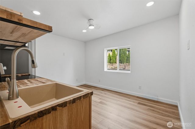 1930 NE Virginia Street, Bremerton, WA 98310