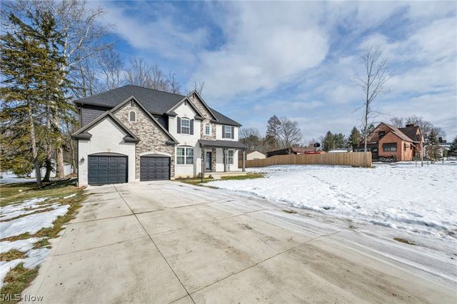 19736 Westwood Drive, Strongsville, OH 44149