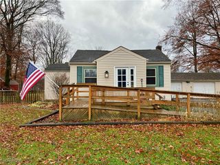 5589 Middletown Road E, New Middletown, OH 44442