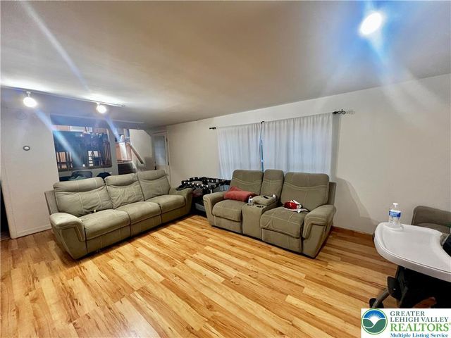 1160 Brentwood Avenue, Hanover Twp, PA 18017