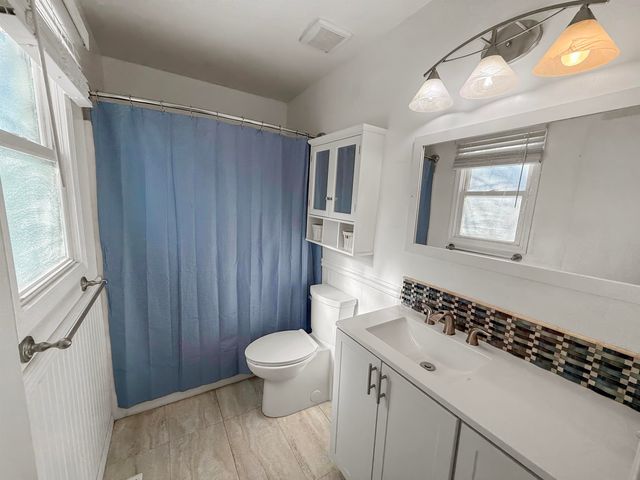 5433 S Stoneborough st, Wichita, KS 67217