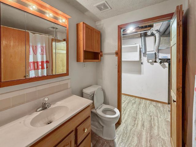 5433 S Stoneborough st, Wichita, KS 67217