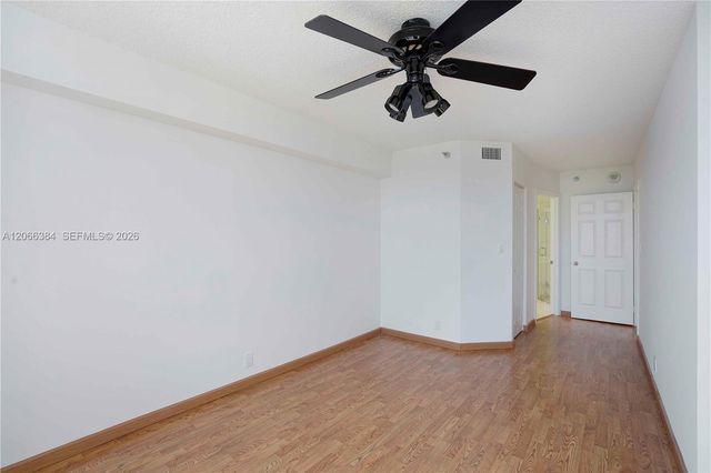 3530 Mystic Pointe Drive 3214, Aventura, FL 33180