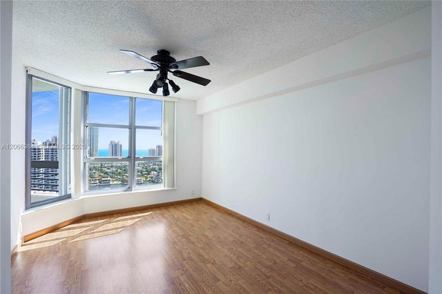 3530 Mystic Pointe Drive 3214, Aventura, FL 33180