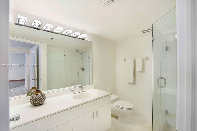 3530 Mystic Pointe Drive 3214, Aventura, FL 33180