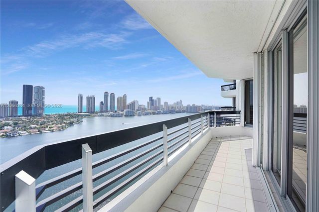3530 Mystic Pointe Drive 3214, Aventura, FL 33180