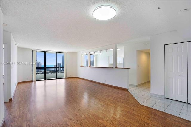 3530 Mystic Pointe Drive 3214, Aventura, FL 33180