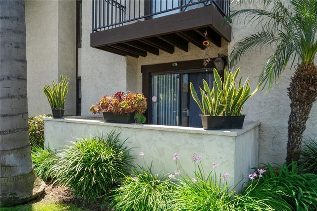 729 Freeman Avenue, Long Beach, CA 90804