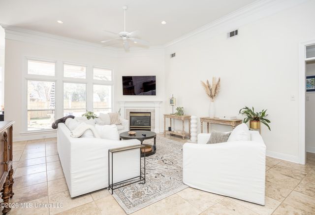 510 Rue Chateauguay, Ocean Springs, MS 39564