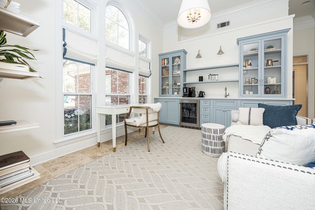 510 Rue Chateauguay, Ocean Springs, MS 39564