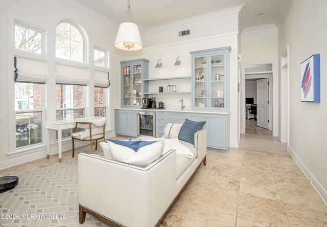 510 Rue Chateauguay, Ocean Springs, MS 39564