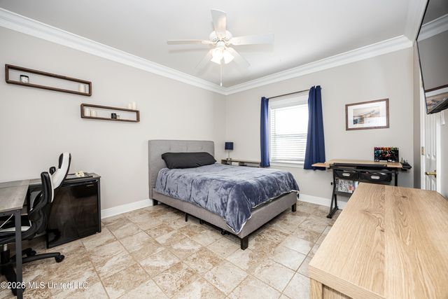 510 Rue Chateauguay, Ocean Springs, MS 39564