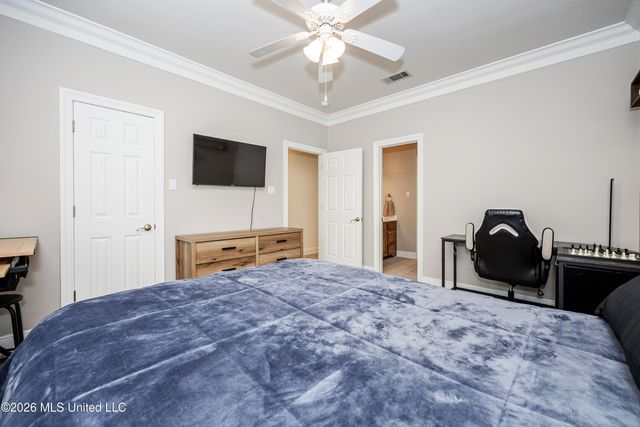 510 Rue Chateauguay, Ocean Springs, MS 39564