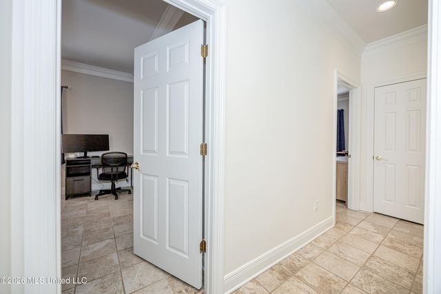 510 Rue Chateauguay, Ocean Springs, MS 39564