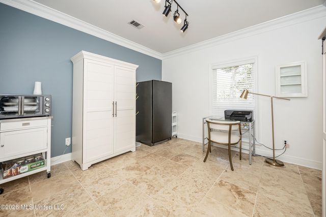 510 Rue Chateauguay, Ocean Springs, MS 39564