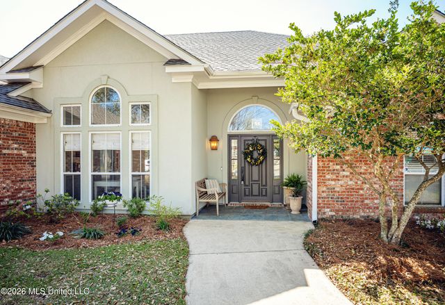 510 Rue Chateauguay, Ocean Springs, MS 39564