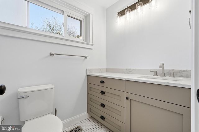 1227 CLAGETT DR, Rockville, MD 20851