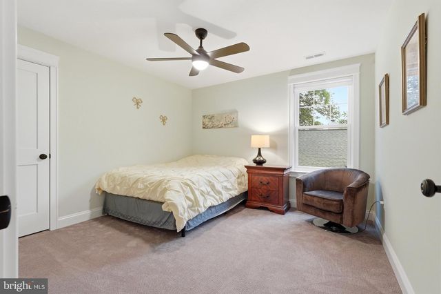 1227 CLAGETT DR, Rockville, MD 20851