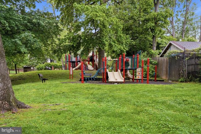 1227 CLAGETT DR, Rockville, MD 20851