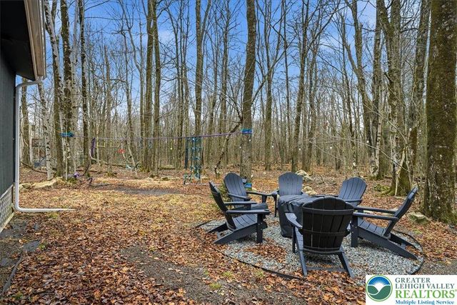 779 Country Place Drive, Coolbaugh Twp, PA 18466