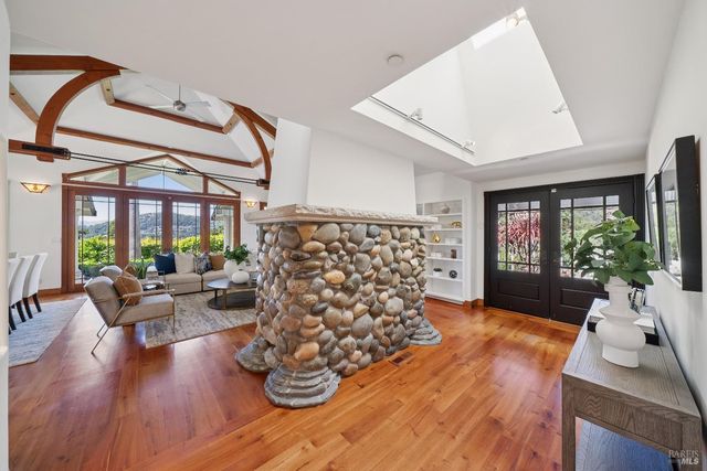 176 Highland Ave, San Rafael, CA 94901