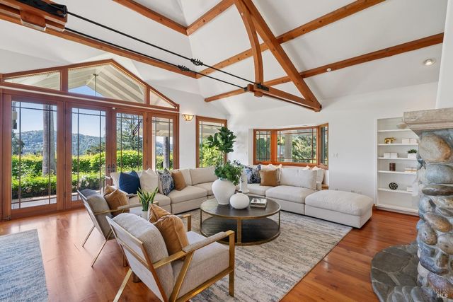 176 Highland Ave, San Rafael, CA 94901