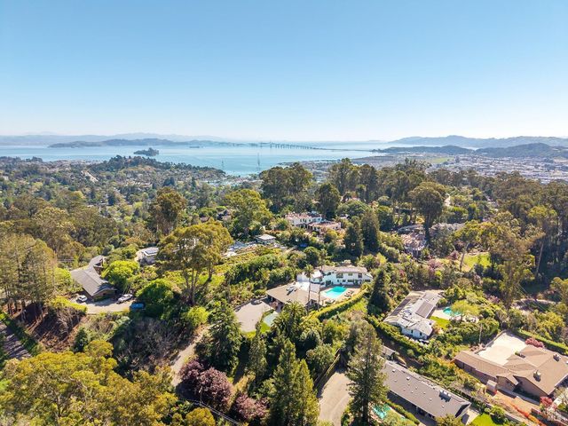 176 Highland Ave, San Rafael, CA 94901